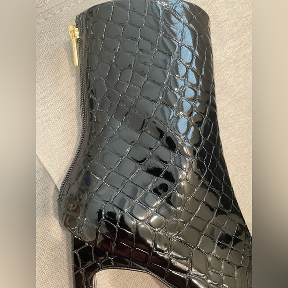 NIB Good American Black Patent Croc Embossed Square Toe Ankle Boot - Picture 7 of 12